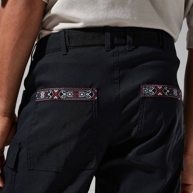 Berghaus moški dolpa cargo hlače z zadrgo 6JTH261 oblačila Črna