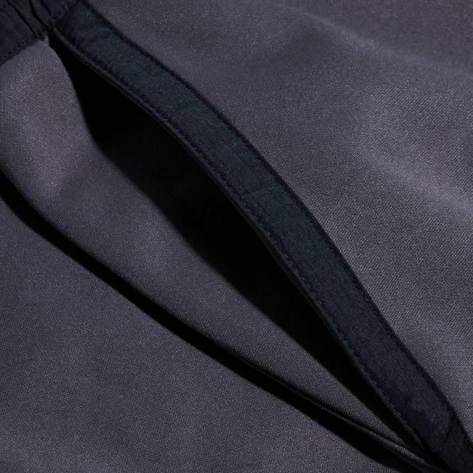 Berghaus moški reacon hlače 6JTH239 oblačila črtasto siva/črna