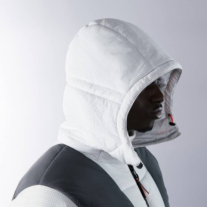 Berghaus moški Raimus izolirana jakna 6JTH95 oblačila bela/siva