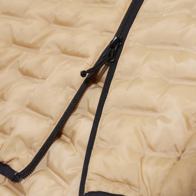 Berghaus moški jakna z izolacijo jesmond 6JTH74 oblačila peščena sipina