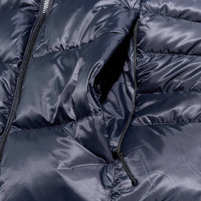 Berghaus moški mtn arete ultra puhast pulover s kapuco 6JTH71 oblačila jet črna