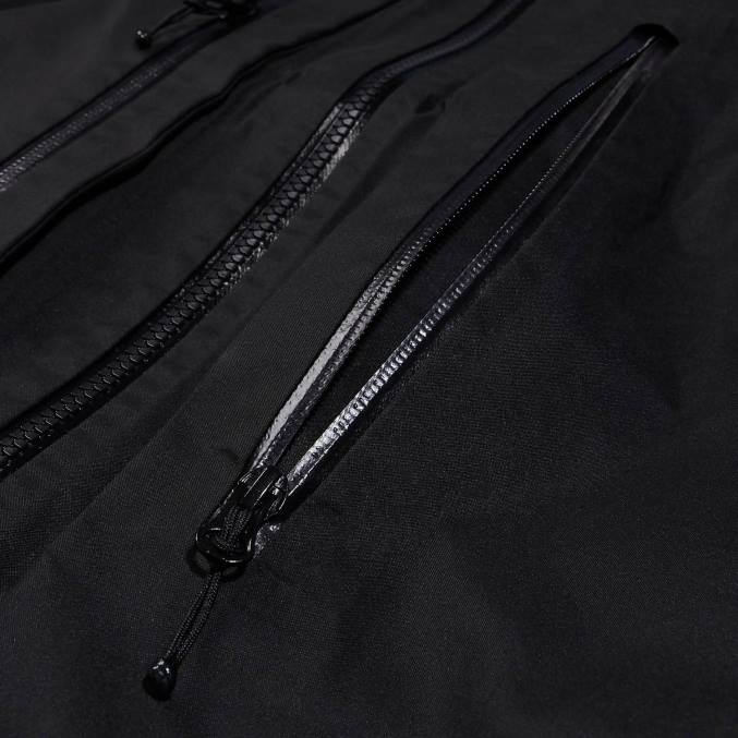 Berghaus moški gosforth jakna 6JTH40 oblačila jet črna