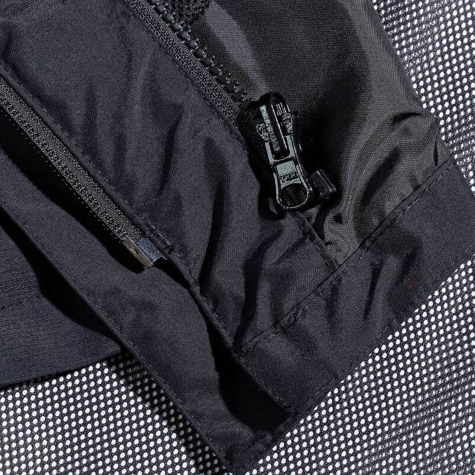 Berghaus moški interaktivna jakna hillwalker 6JTH31 oblačila Črna