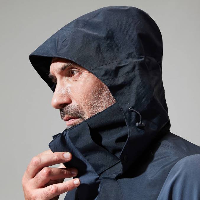 Berghaus moški interaktivna jakna hillwalker 6JTH32 oblačila temno siva/črna