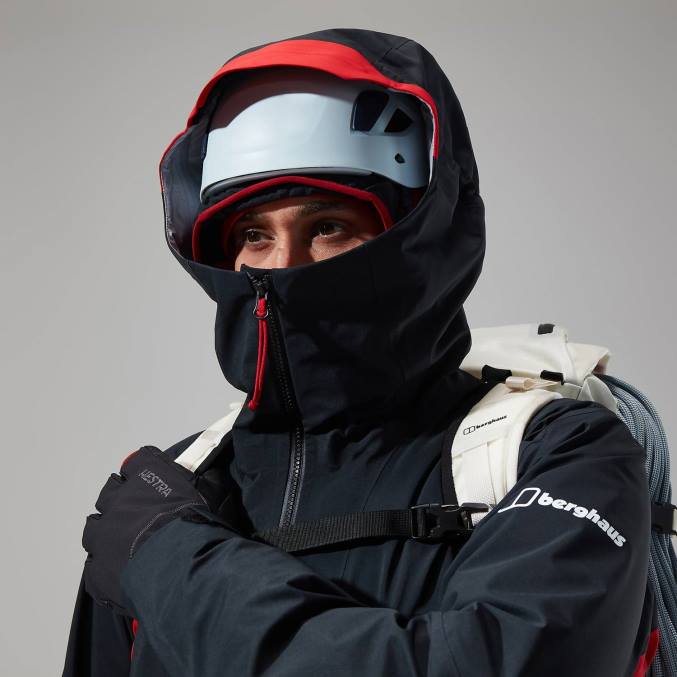 Berghaus moški jakna mtn seeker gtx 6JTH33 oblačila jet black/goji jagode