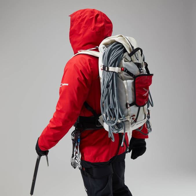 Berghaus moški jakna mtn seeker gtx 6JTH34 oblačila goji jagode/visoka rdeča