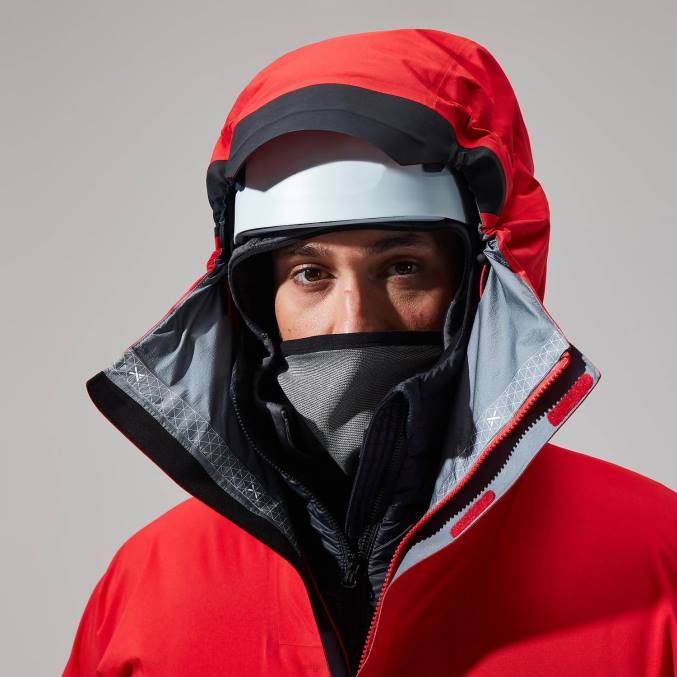 Berghaus moški mtn vodnik gtx pro jakna 6JTH24 oblačila goji berry/jet black