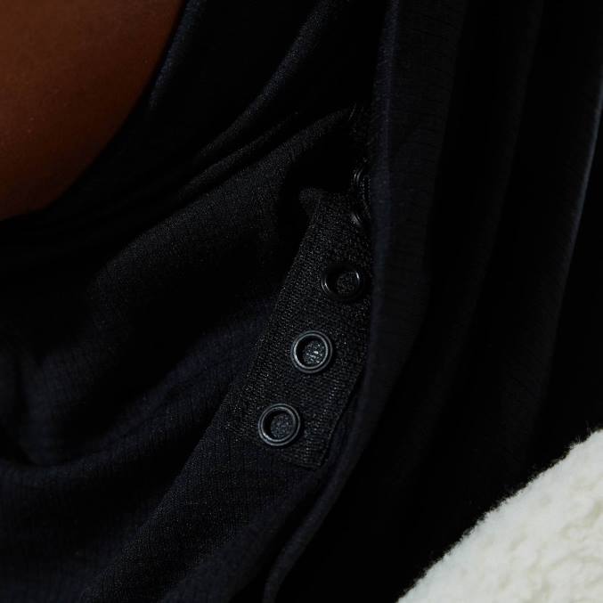 Berghaus ženske hidžab 6JTH302 pokrivala Črna