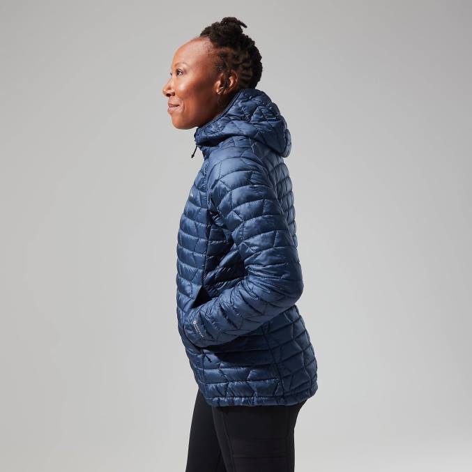 Berghaus ženske cuillin izoliran pulover s kapuco 6JTH376 oblačila dusk/modri blazer