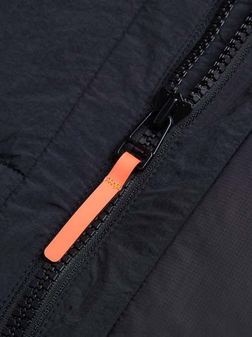 Berghaus ženske kratka izolirana jakna nelien 6JTH400 oblačila Črna