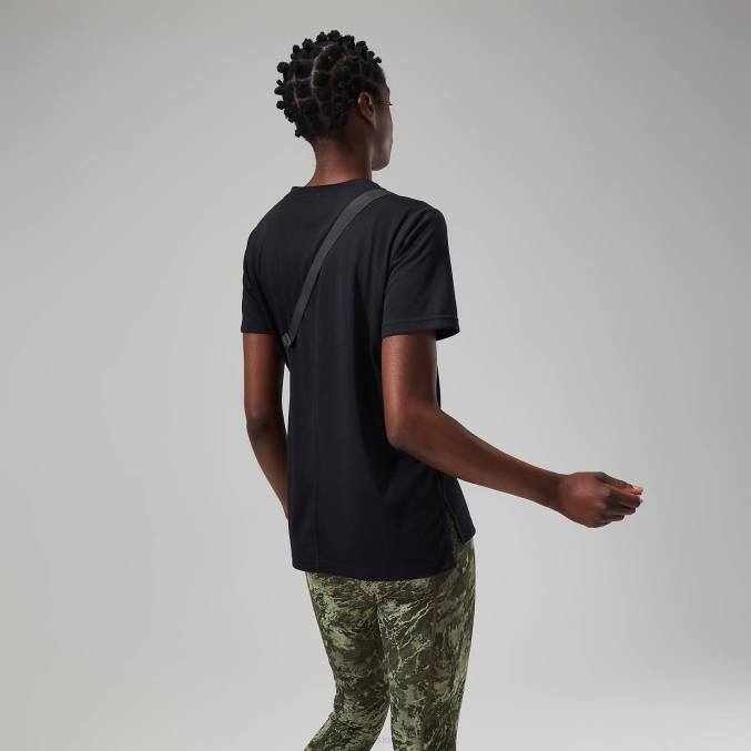 Berghaus ženske sproščena tech super raztegljiva majica 6JTH474 oblačila jet črna