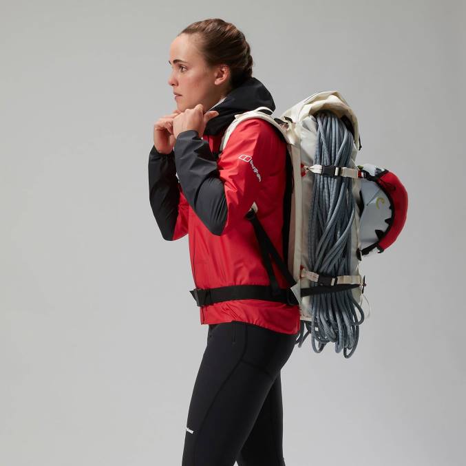 Berghaus ženske mtn guide hyper lt jakna 6JTH346 oblačila rdeča/črna