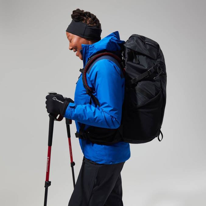 Berghaus ženske paclite dynak jakna 6JTH322 oblačila modra/temno modra