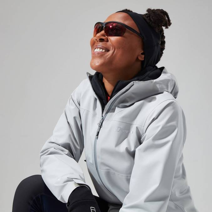 Berghaus ženske paclite dynak jakna 6JTH338 oblačila svetlo siva