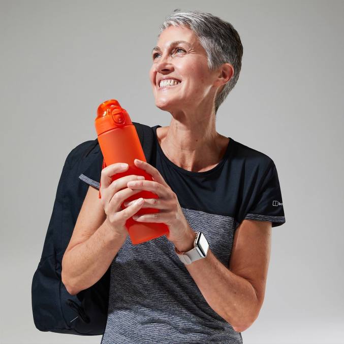 Berghaus ženske voyager tech majica s kratkimi rokavi 6JTH513 oblačila temno siva/črna